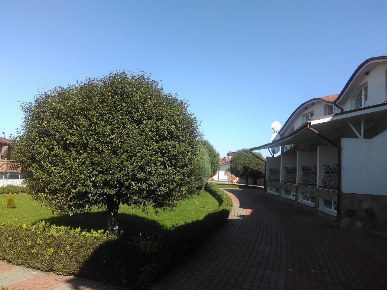 Грк Золота Підкова Motel Chupyra ภายนอก รูปภาพ