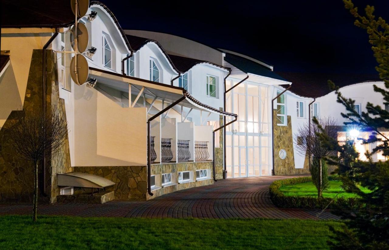 Грк Золота Підкова Motel Chupyra ภายนอก รูปภาพ